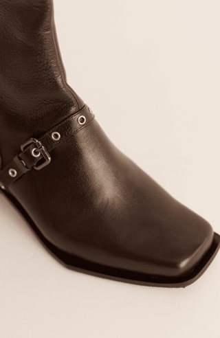 METALLIC BOOTS