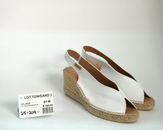 LOT.TONISAND.25 - 209