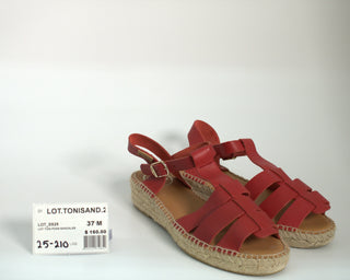 LOT.TONISAND.25 - 210