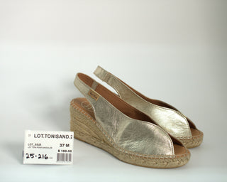 LOT.TONISAND.25 - 216