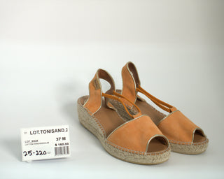 LOT.TONISAND.25 - 220