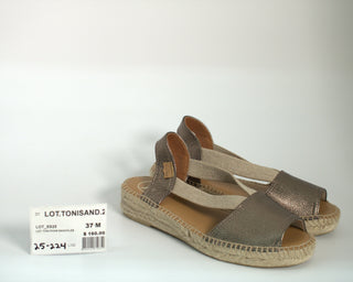 LOT.TONISAND.25 - 224