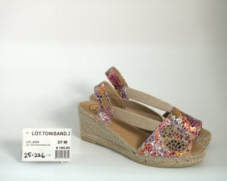 LOT.TONISAND.25 - 226