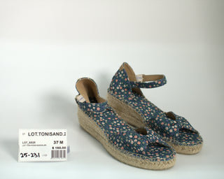 LOT.TONISAND.25 - 231