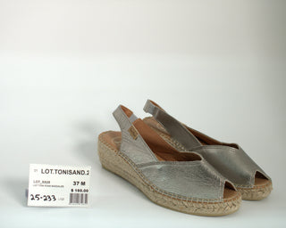 LOT.TONISAND.25 - 233