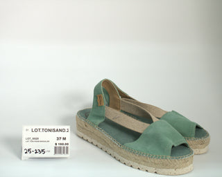 LOT.TONISAND.25 - 235