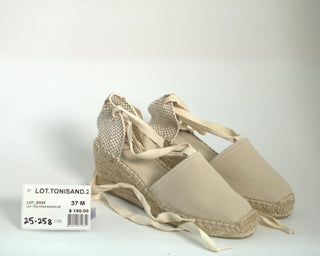 LOT.TONISAND.25 - 258