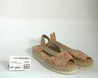 LOT.TONISAND.25 - 259