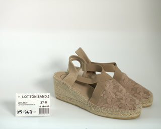 LOT.TONISAND.25 - 263
