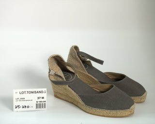 LOT.TONISAND.25 - 270