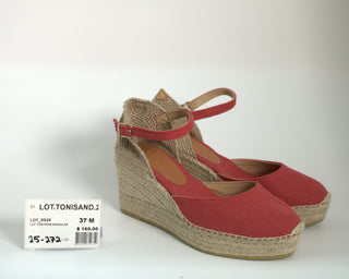 LOT.TONISAND.25 - 272