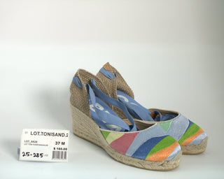 LOT.TONISAND.25 - 285