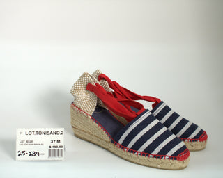 LOT.TONISAND.25 - 289